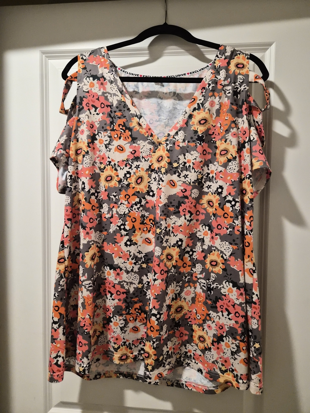 Floral Cold-Shoulder V-Neck Women's Top - Pink & Orange